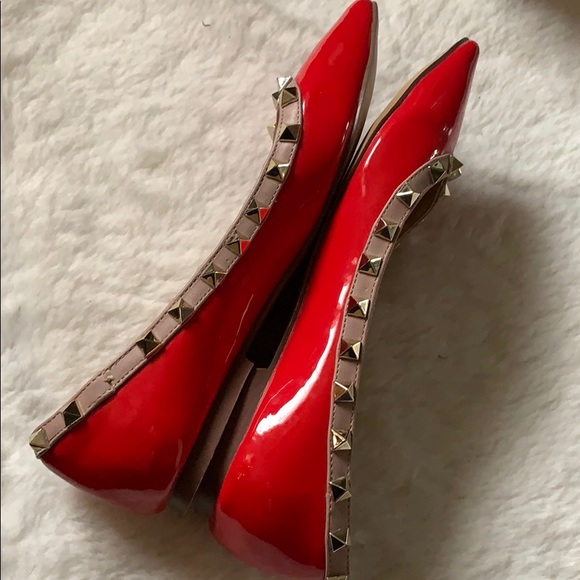 Beautiful pointy candy apple red flats - Picture 8 of 11